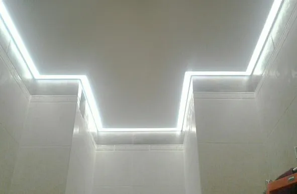 Контурный натяжной потолок, фото